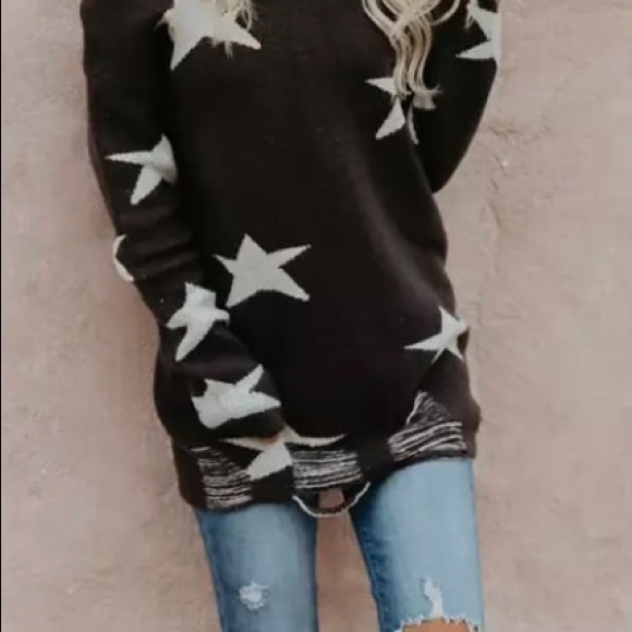 Oversized Star Sweater!!! - Picture 4 of 6